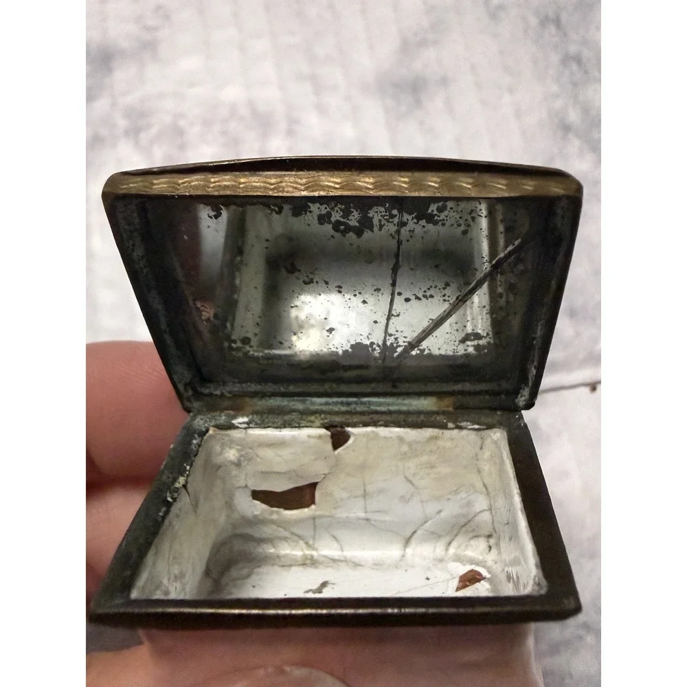 Antique 18th Century Georgian Enamel Patch Box w/ Mirror Remembrance Of A Friend